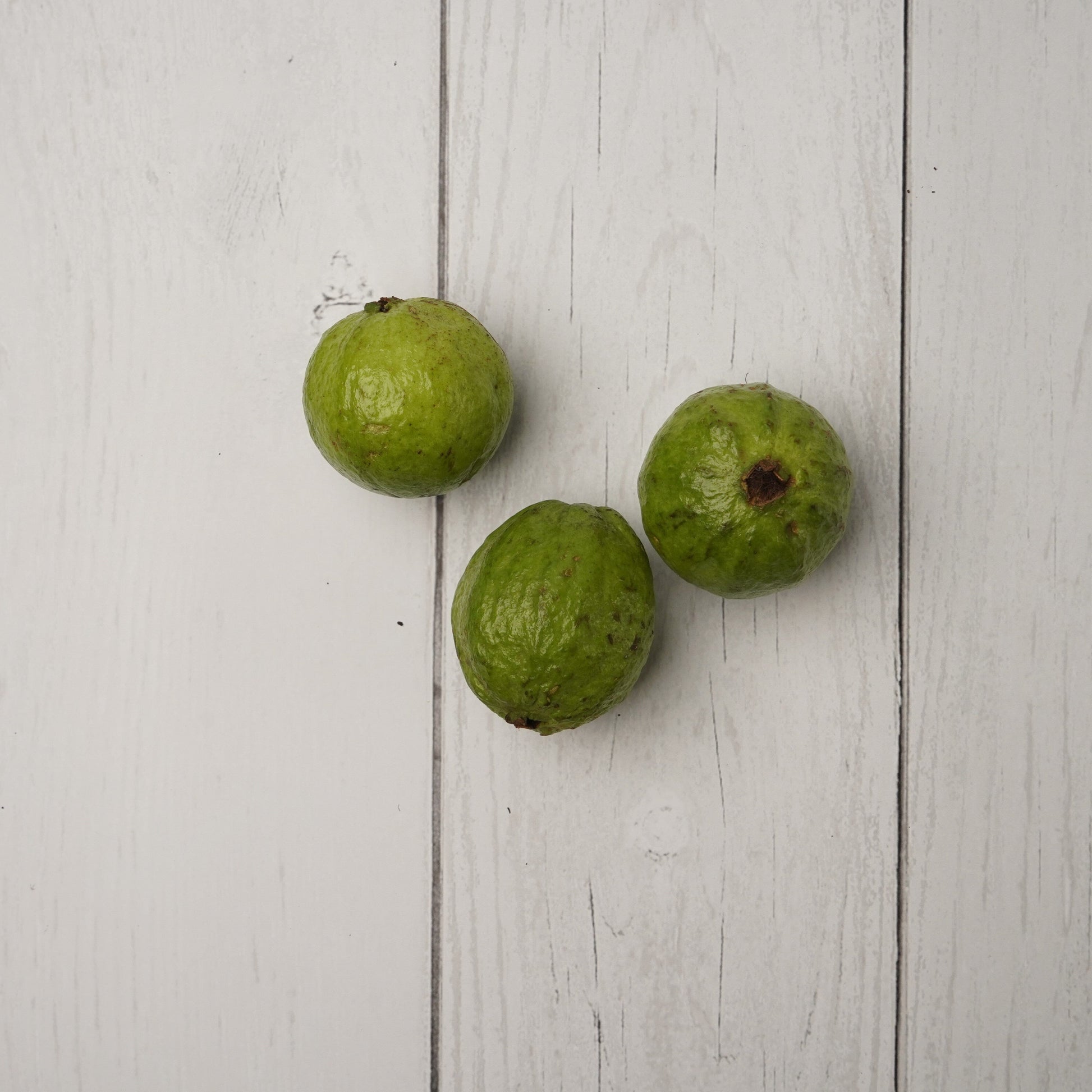 Guava / Peru -  100 % Natural & Farm Fresh  Seasonal Fruits  