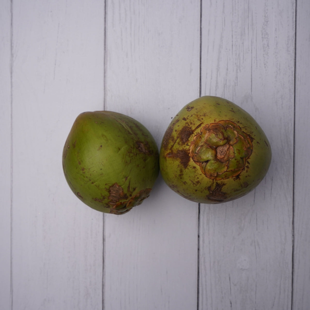Tender Coconut / Nariyal Pani - 1 Piece Farm Fresh Fruits  