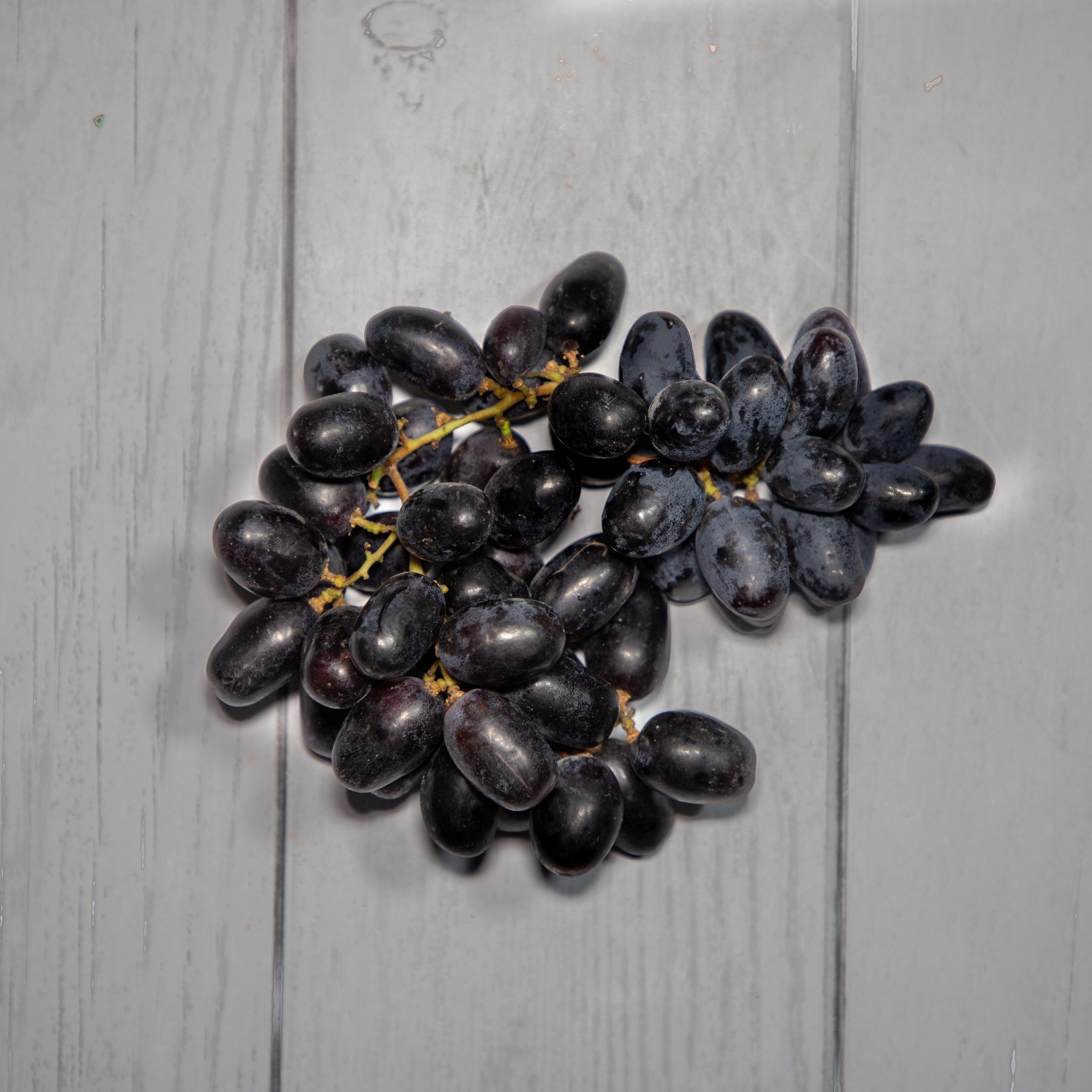 Angoor Kale / Black Grapes -  100 % Natural & Farm Fresh  Farm Fresh Fruits  