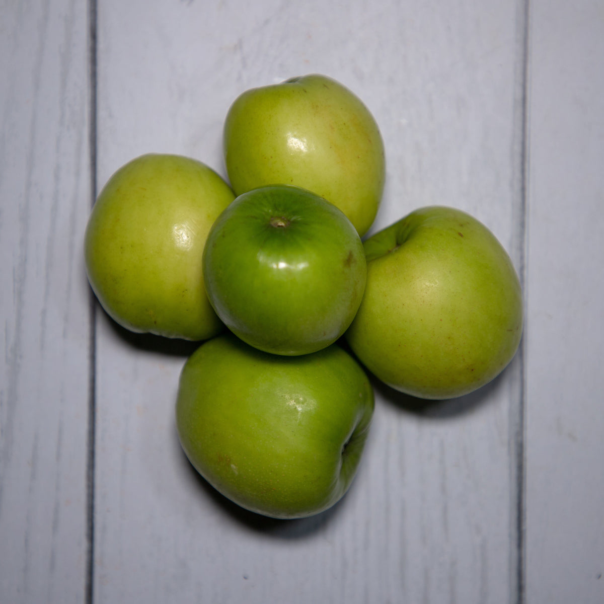Apple Bor -  100 % Natural & Farm Fresh  Farm Fresh Fruits  